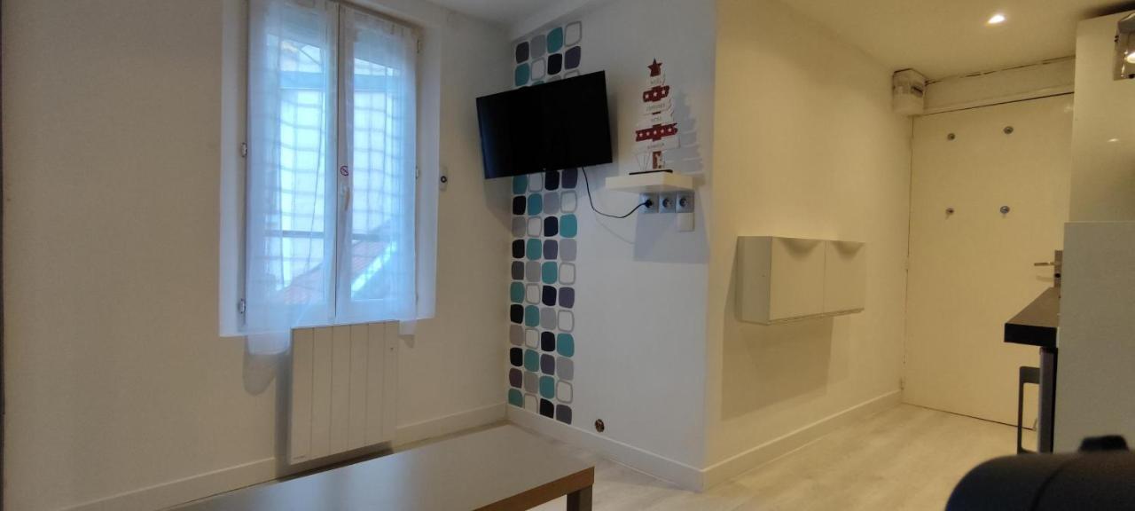 Gites De L'Isle Centre-Ville - Wifi Fibre - Netflix, Disney, Amazon - Sejours Pro Chateau-Thierry Exterior photo